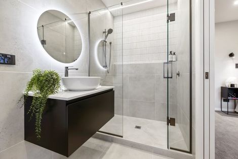 Photo of property in 1/64 Banbury Crescent, Fairfield, Hamilton, 3214