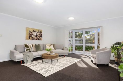 Photo of property in 44 Joseph Banks Drive, Whitby, Porirua, 5024