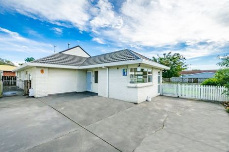 Photo of property in 4b Ngahina Street, Paraparaumu, 5032