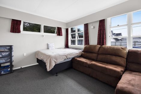 Photo of property in 61 Collins Street, Hawera, 4610