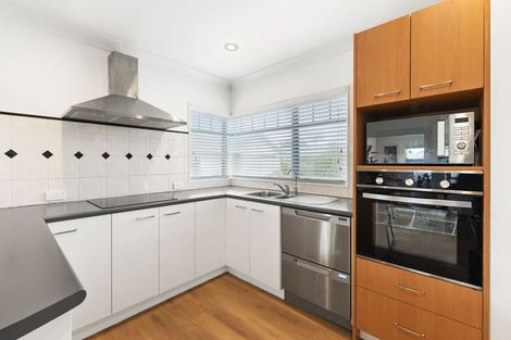 Photo of property in 11 Checkerberry Court, Henderson, Auckland, 0612