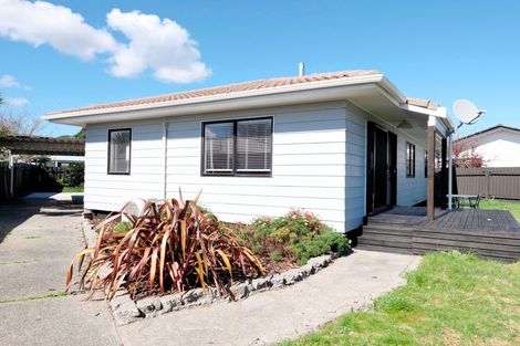 Photo of property in 19 Linwood Drive, Paraparaumu, 5032