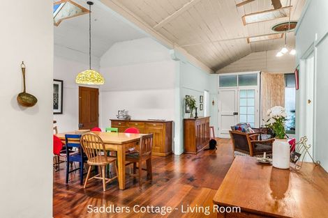 Photo of property in Saddlery Cottage, 3245 Paparoa-oakleigh Road, Paparoa, 0571