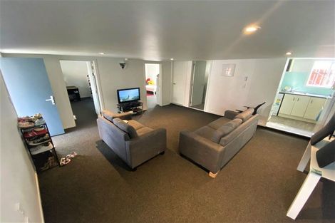 Photo of property in 27 Estuary Road, Weymouth, Auckland, 2103