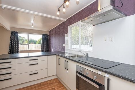 Photo of property in 5 Kirkcaldie Grove, Levin, 5510