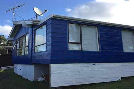 Photo of property in 3/23a Gladstone Road, Northcote, Auckland, 0627