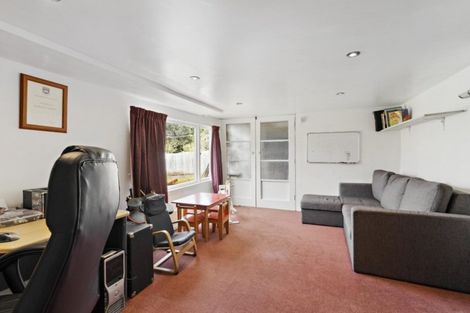Photo of property in 32 Stanaway Street, Hillcrest, Auckland, 0627