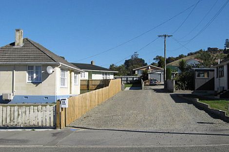Photo of property in 19 Harlech Street, Oamaru North, Oamaru, 9400