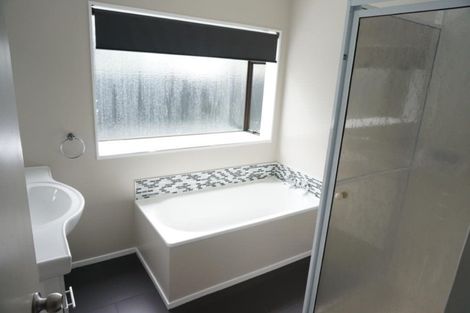 Photo of property in 12 Houhere Place, Pukete, Hamilton, 3200