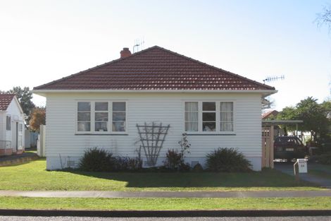 Photo of property in 24 Rutherford Road, Marewa, Napier, 4110