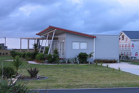 Photo of property in 31 Tohora Crescent, Omaha, 0986