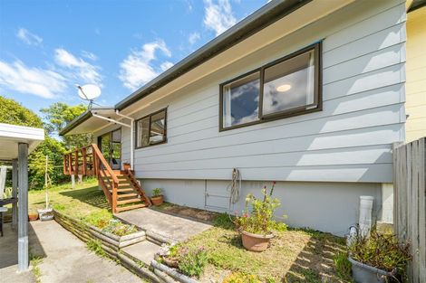 Photo of property in 14b Fenchurch Grove, Stokes Valley, Lower Hutt, 5019
