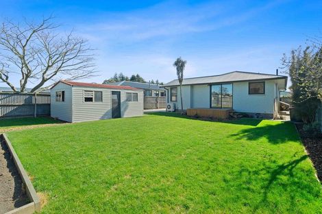 Photo of property in 13 Roswell Place, Islington, Christchurch, 8042
