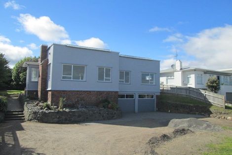 Photo of property in 67 Marine Parade, Paraparaumu Beach, Paraparaumu, 5032