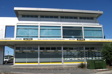 Photo of property in 78 Gunner Drive, Te Atatu Peninsula, Auckland, 0610