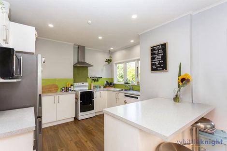 Photo of property in 422 Yaldhurst Road, Russley, Christchurch, 8042