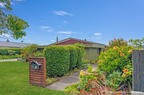 Photo of property in 10 Heron Crescent, Katikati, 3129