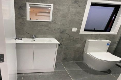 Photo of property in 15a Kiernan Place, Kelston, Auckland, 0602