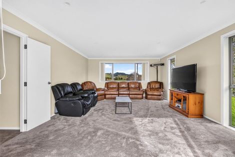 Photo of property in 193 Kimihia Road, Huntly, 3771
