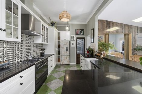 Photo of property in 200 Queen Street, Northcote Point, Auckland, 0627