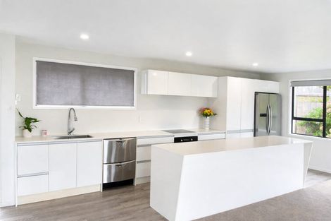 Photo of property in 22 Cleat Street, Whitby, Porirua, 5024