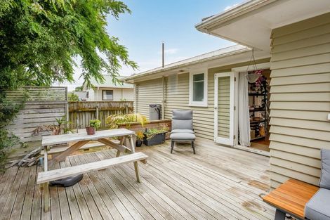 Photo of property in 18 Titoki Road, Raumati Beach, Paraparaumu, 5032