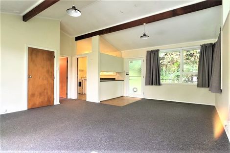 Photo of property in 32 Ngaio Road, Kelburn, Wellington, 6012