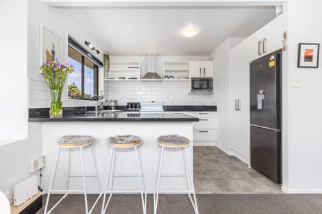 Photo of property in 3a Tudor Court, Paraparaumu Beach, Paraparaumu, 5032