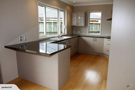 Photo of property in 5 Corsican Grove, Parklands, Christchurch, 8083