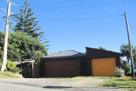 Photo of property in 84 Ames Street, Paekakariki, 5034