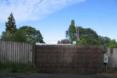 Photo of property in 6 Kauri Point Road, Laingholm, Auckland, 0604