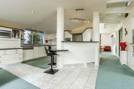Photo of property in 4 Whitby Crescent, Mairangi Bay, Auckland, 0630
