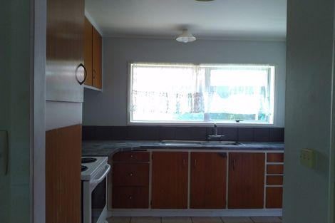 Photo of property in 2/50 Te Kanawa Crescent, Henderson, Auckland, 0610