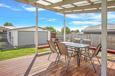 Photo of property in 21 Mears Road, St Andrews, Hamilton, 3200