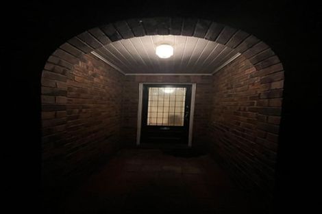 Photo of property in 7 Otahuri Crescent, Greenlane, Auckland, 1051