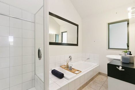 Photo of property in 1 Becker Way, Karori, Wellington, 6012