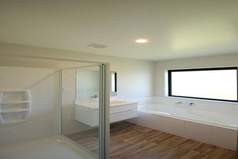 Photo of property in 2 Emma Street, Marshland, Christchurch, 8083