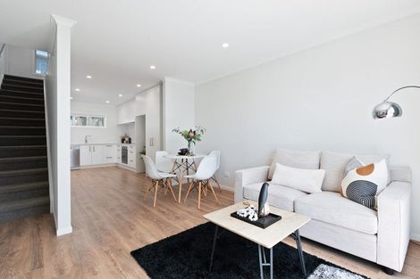 Photo of property in 10/19 Ruakiwi Road, Hamilton Lake, Hamilton, 3204