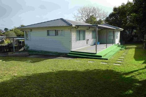 Photo of property in 35 Zita Maria Drive, Massey, Auckland, 0614
