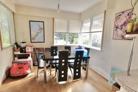 Photo of property in 8 Vista Terrace, Hillcrest, Hamilton, 3216