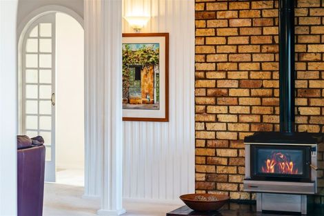 Photo of property in 17 Edgerton Road, Te Atatu Peninsula, Auckland, 0610