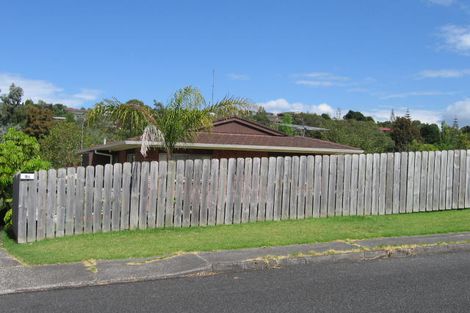 Photo of property in 1/8 Battenburg Place, Torbay, Auckland, 0630