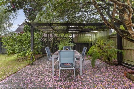 Photo of property in 9 Franklin Avenue, Hokowhitu, Palmerston North, 4410