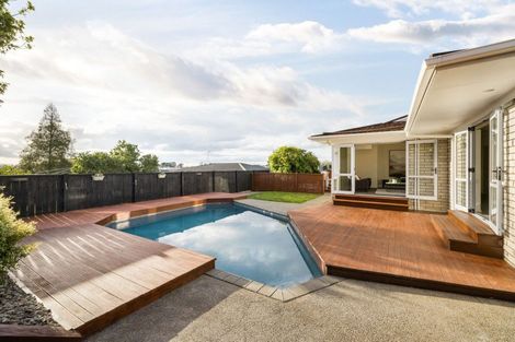 Photo of property in 52 Macdonald Road, Glenview, Hamilton, 3206