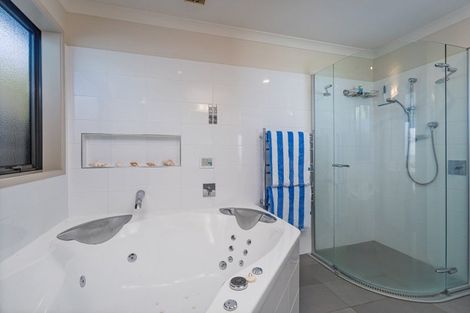 Photo of property in 27 Bonanza Place, Pauanui, Hikuai, 3579