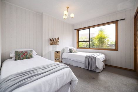 Photo of property in 1/72 Deep Creek Road, Torbay, Auckland, 0630