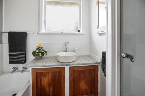 Photo of property in 7 Lewis Street, Glenview, Hamilton, 3206