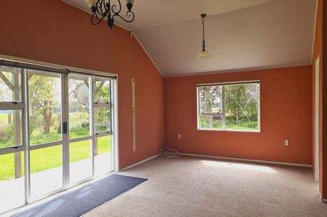 Photo of property in 150 Kendalls Line, Linton, Palmerston North, 4472