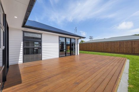 Photo of property in 66 Warwick Road, Stratford, 4332