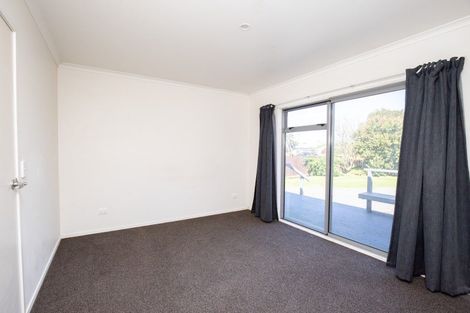 Photo of property in 15 Orchard East Road, Ngatea, 3503